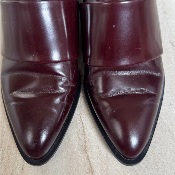 Vince women’s leather Dark Burgundy Loafers size 8/39 - Picture 2 of 8